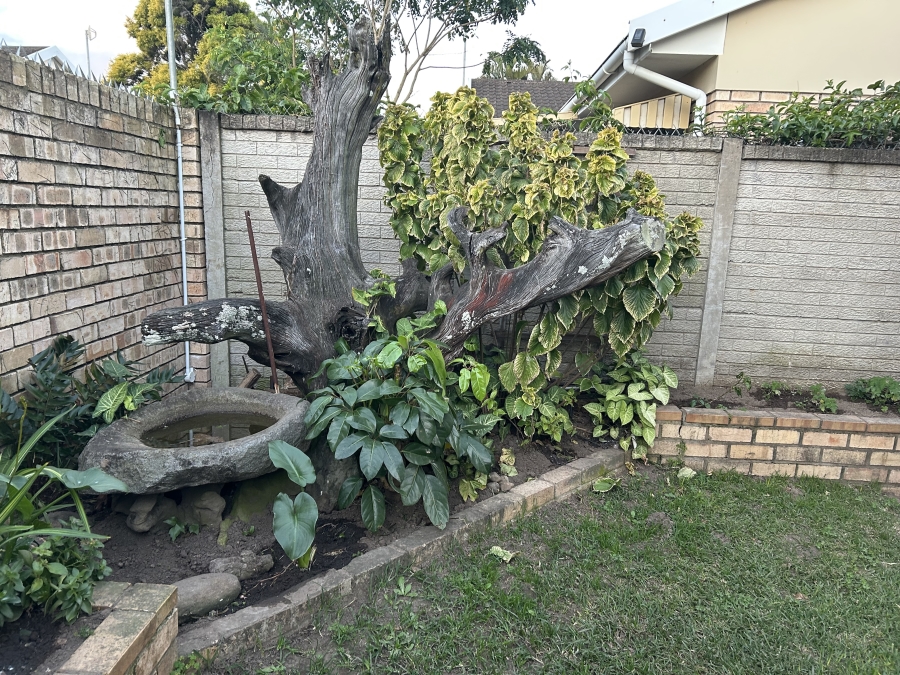 3 Bedroom Property for Sale in Abbotsford Eastern Cape